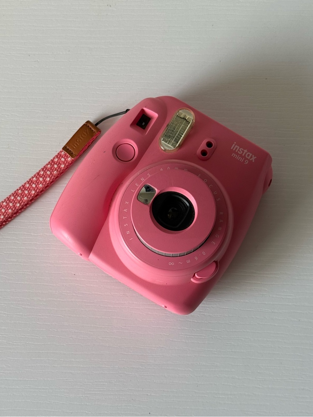 Fujifilm instax mini 9 Pink Instant Camera with Wrist Strap